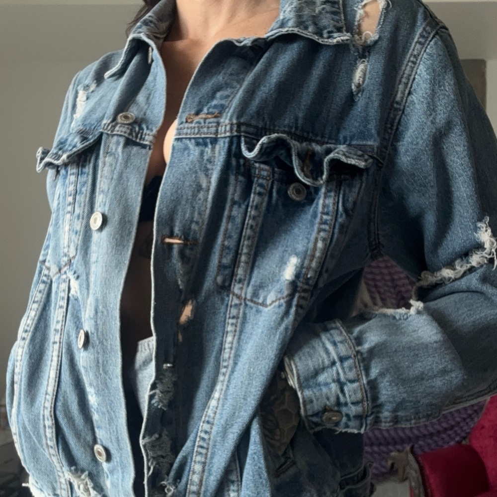 Jean jacket - Picture 8 of 9
